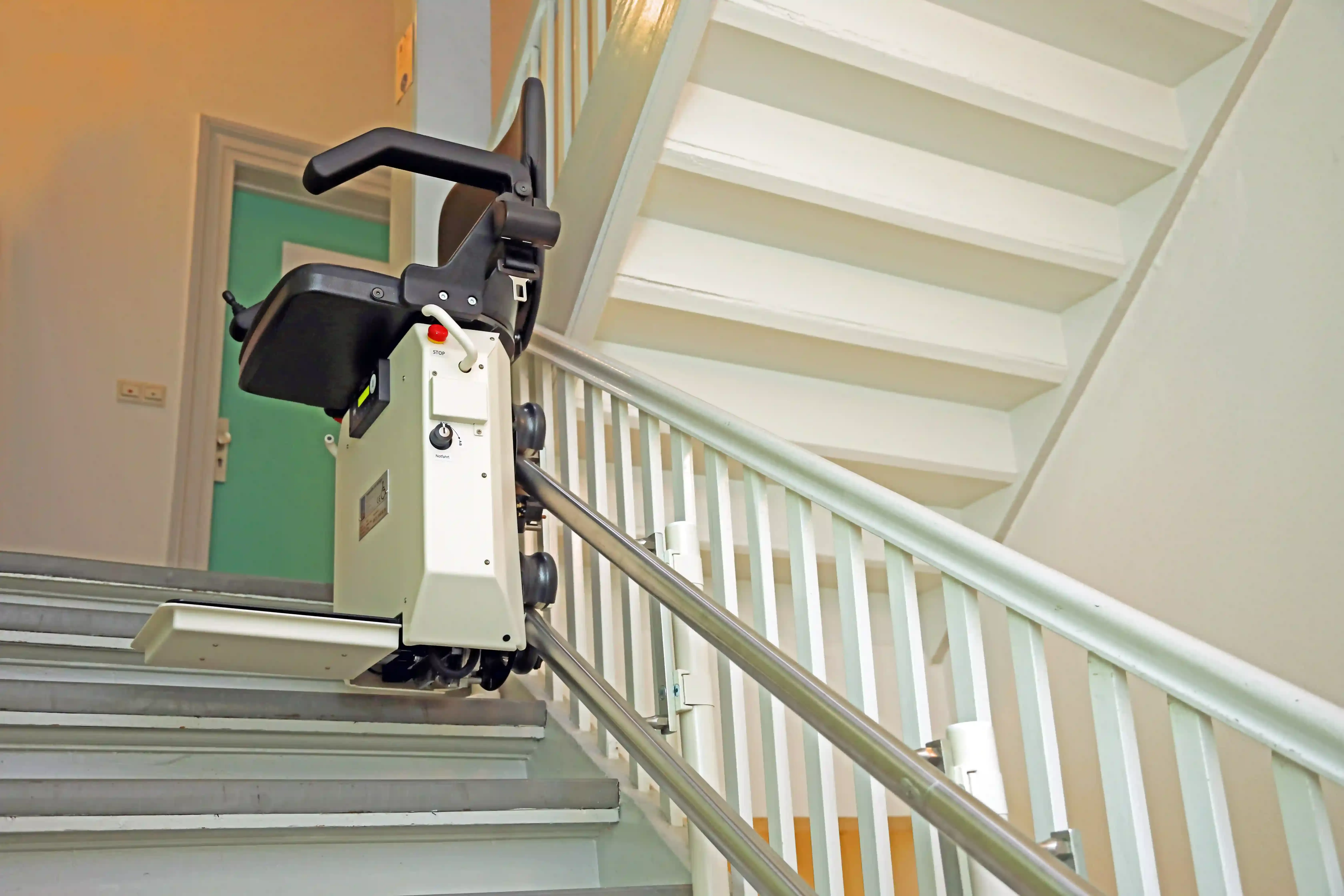 Image monte escalier 4 monte escalier pratique